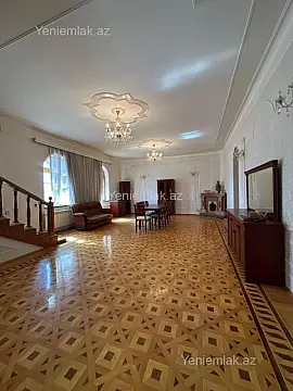 Satılır 6 otaqlı həyət evi 270 m²