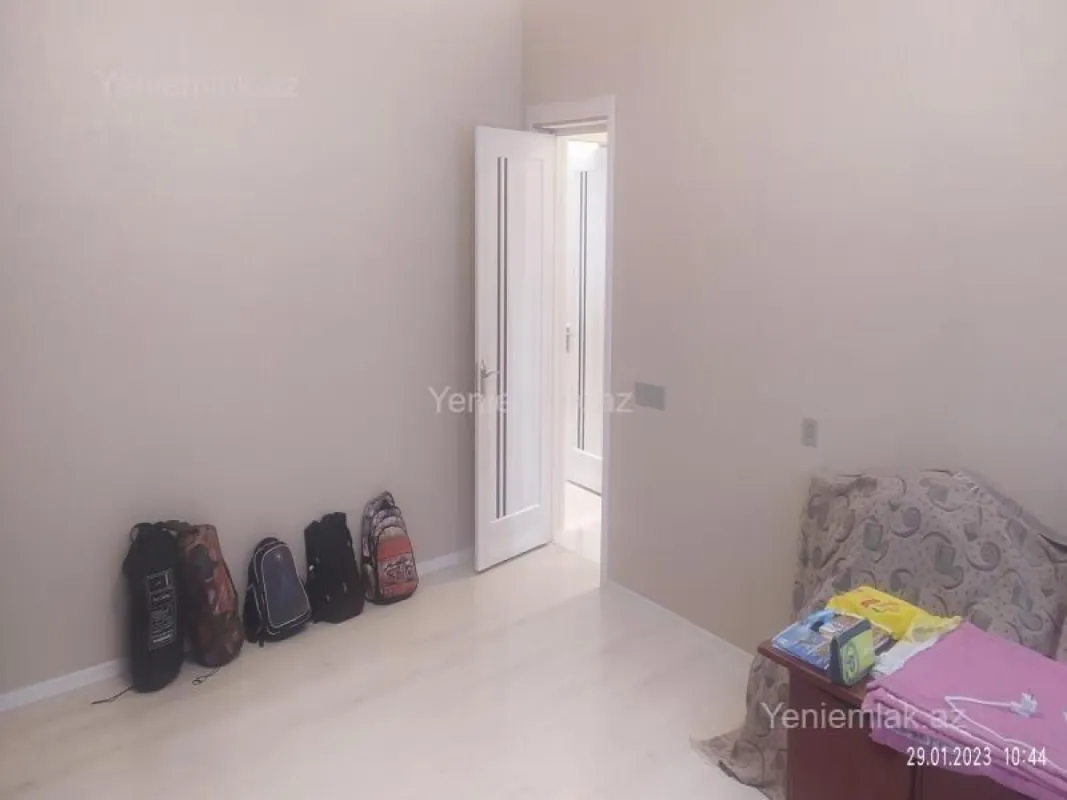 Satılır 4 otaqlı həyət evi 132 m²