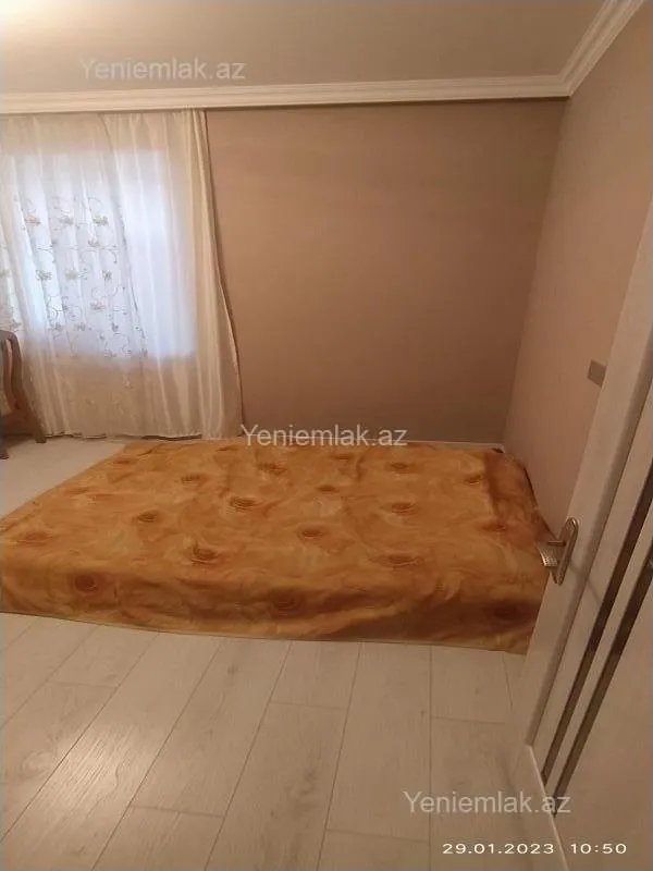 Satılır 4 otaqlı həyət evi 132 m²