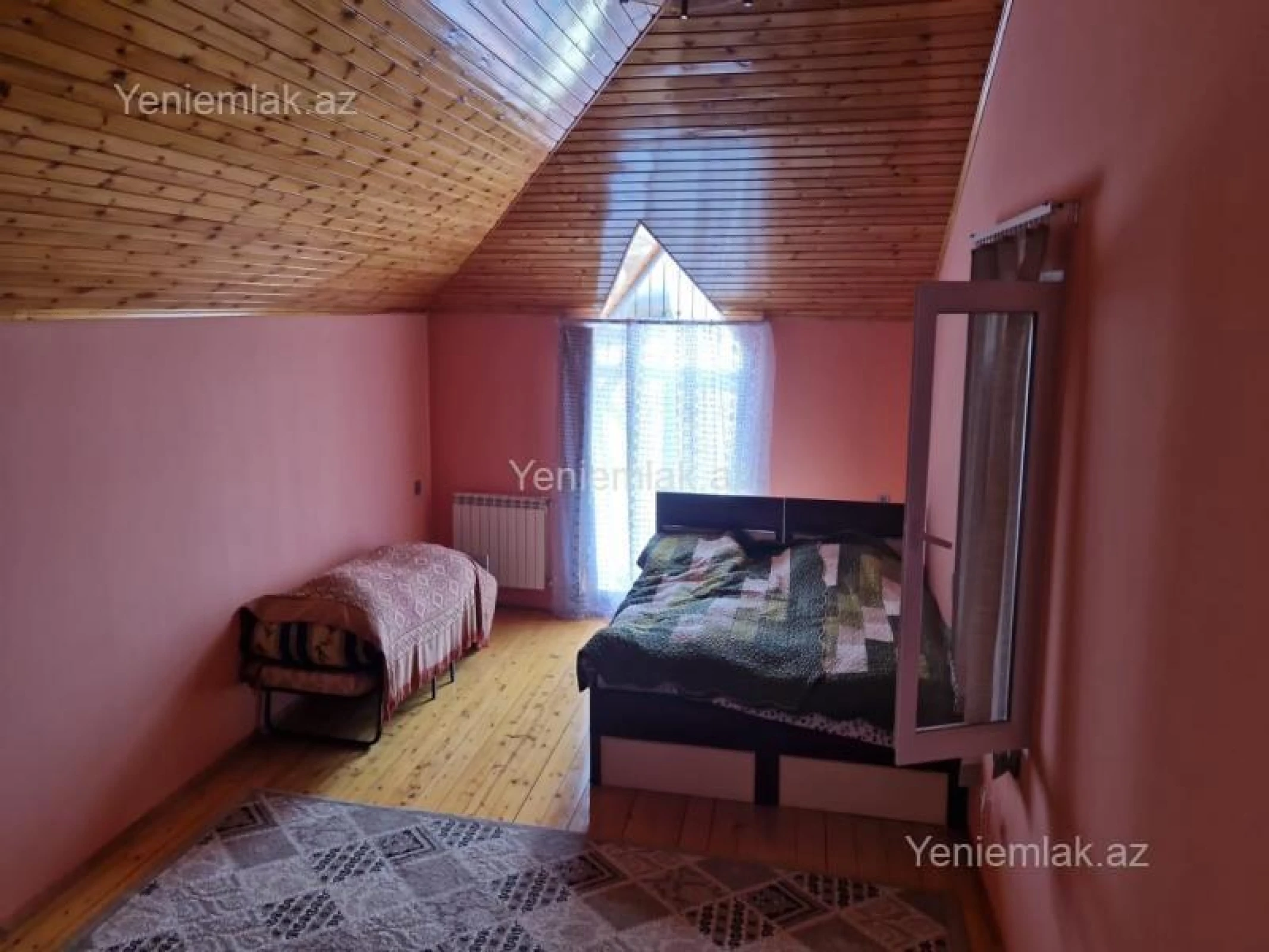 Satılır 5 otaqlı həyət evi 350 m²