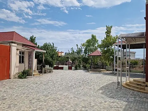 Satılır 5 otaqlı həyət evi 350 m²