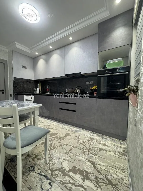 Satılır 3 otaqlı köhnə tikili 68 m²