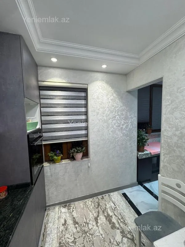 Satılır 3 otaqlı köhnə tikili 68 m²