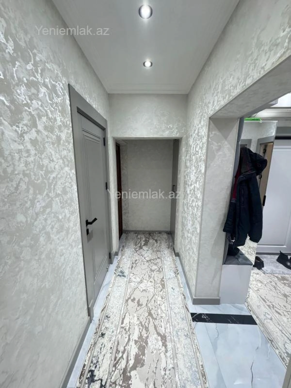Satılır 3 otaqlı köhnə tikili 68 m²