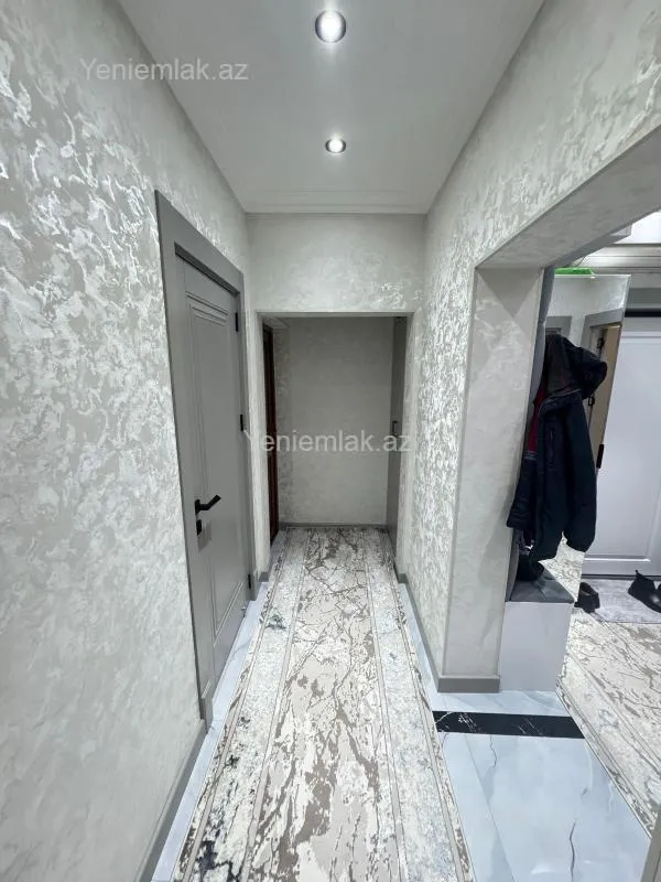 Satılır 3 otaqlı köhnə tikili 68 m²