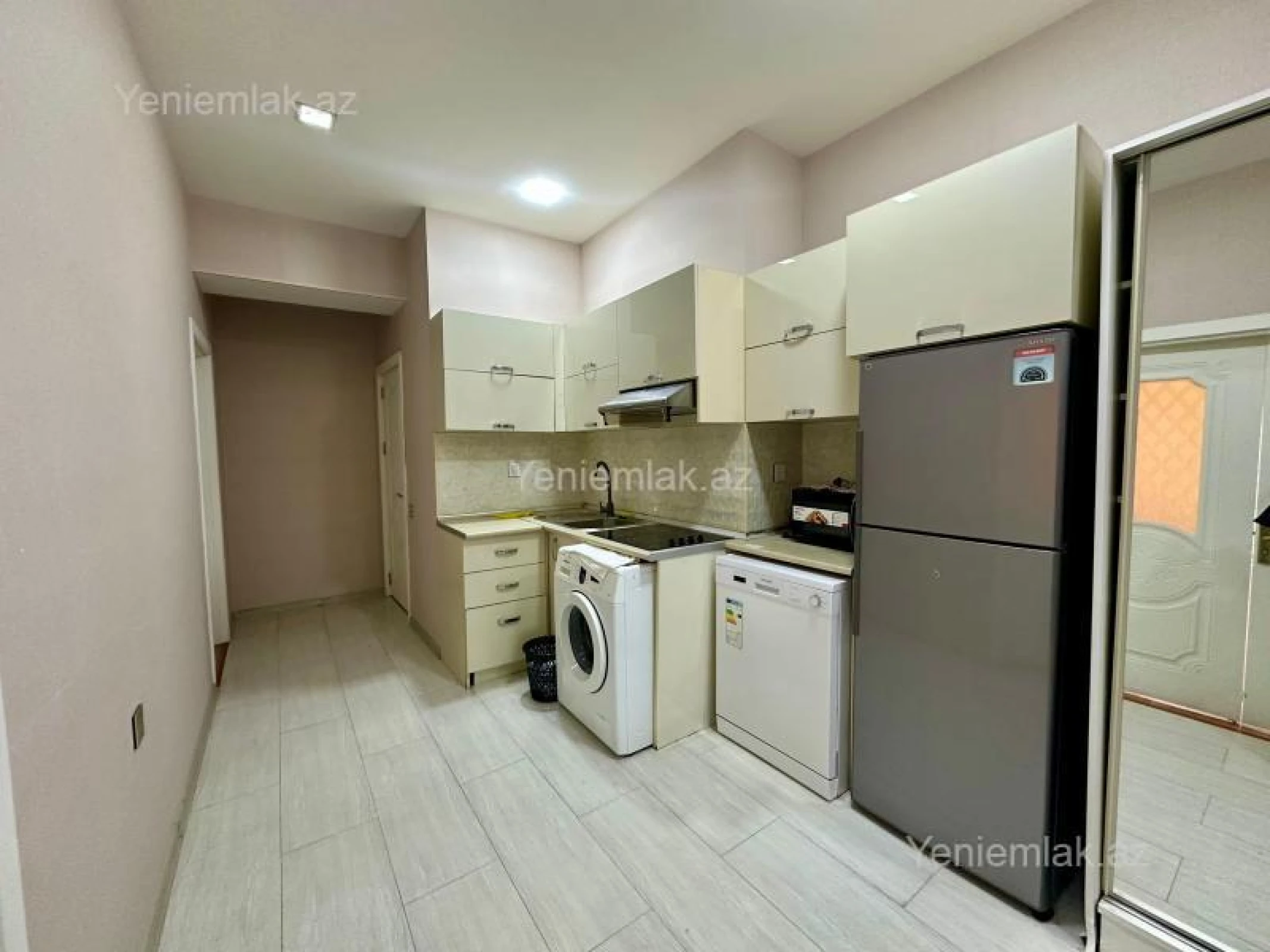 Satılır 3 otaqlı yeni tikili 120 m²