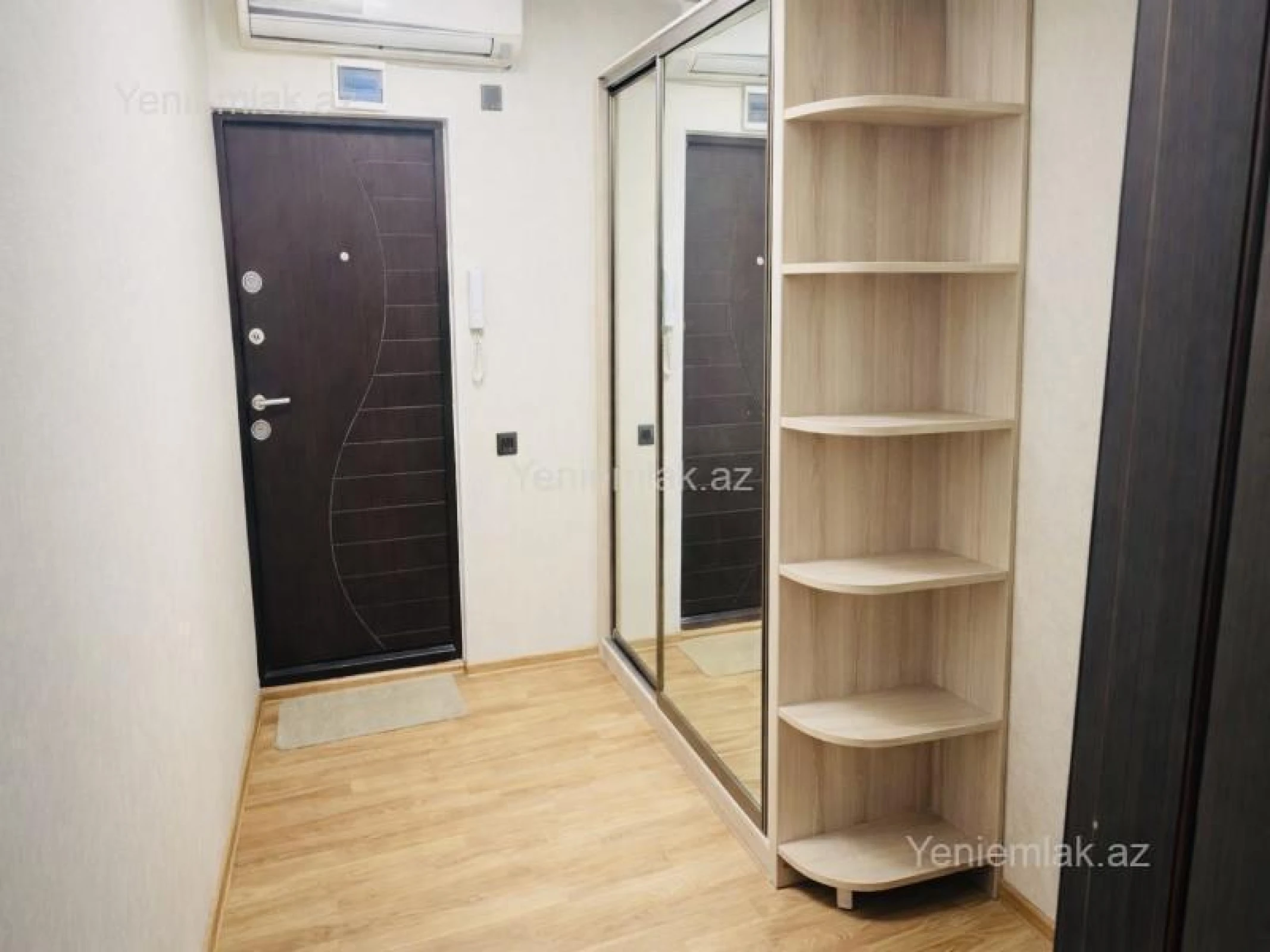 Satılır 3 otaqlı köhnə tikili 85 m²