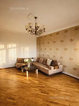 Satılır 3 otaqlı köhnə tikili 85 m²