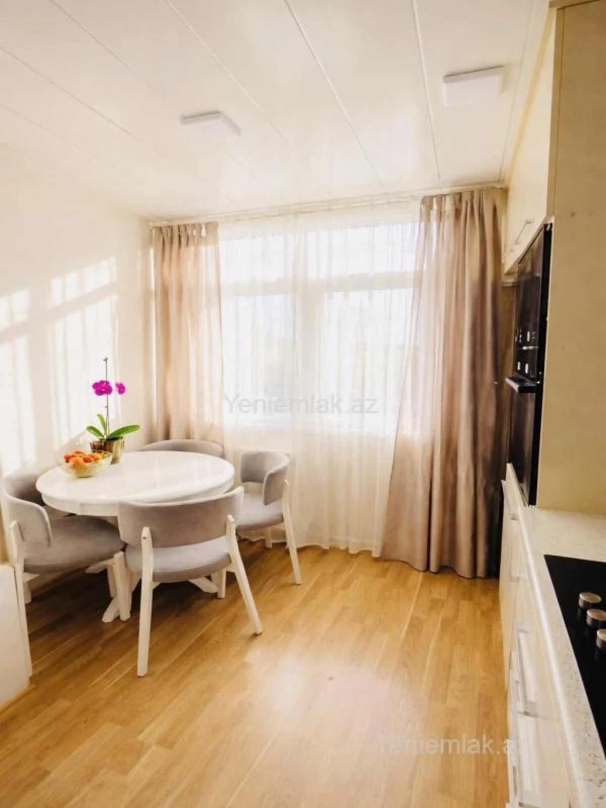 Satılır 3 otaqlı köhnə tikili 85 m²