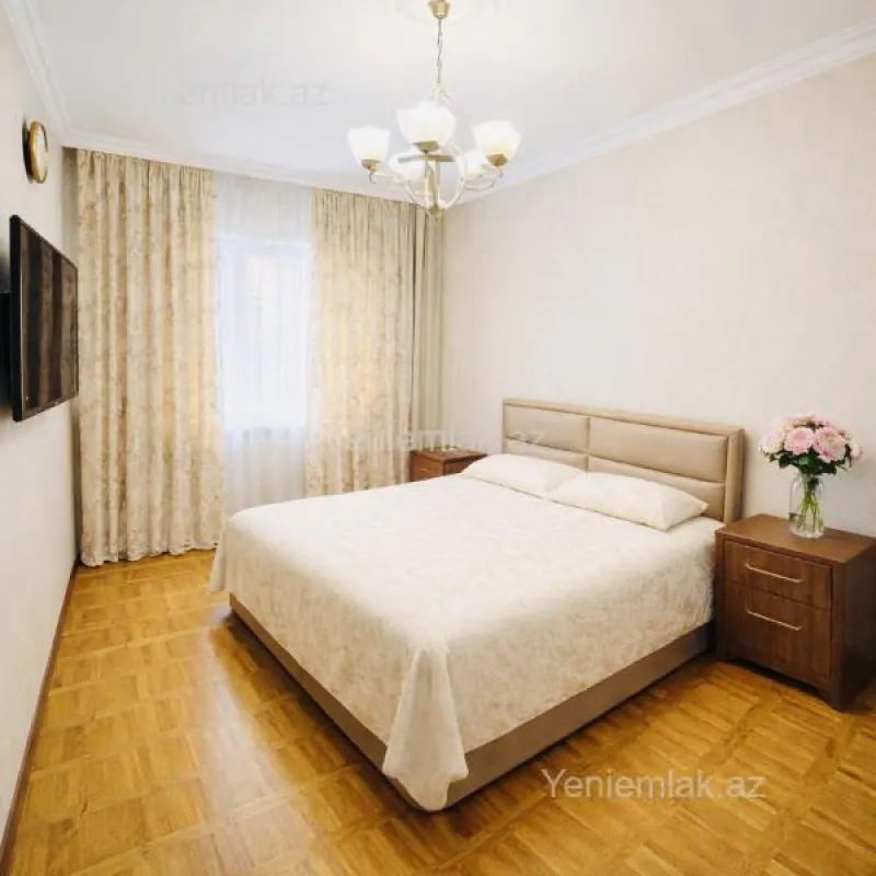 Satılır 3 otaqlı köhnə tikili 85 m²