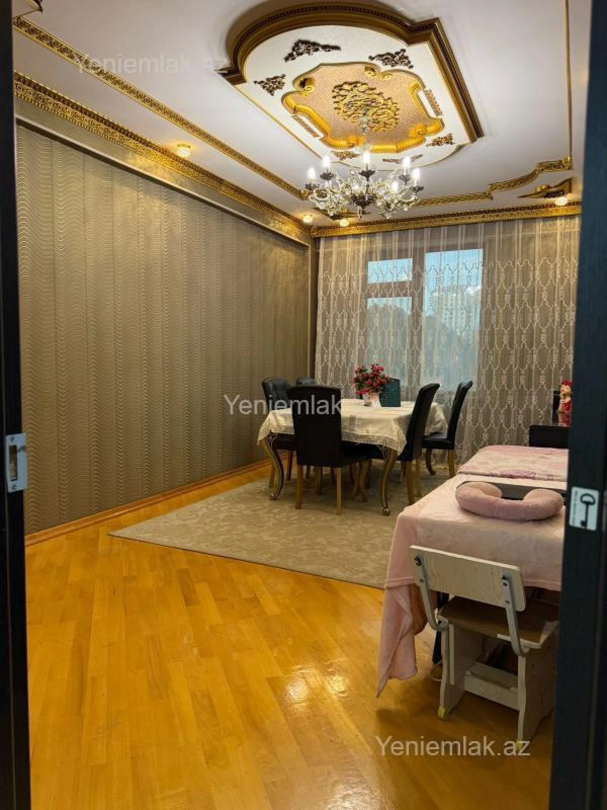 Satılır 4 otaqlı yeni tikili 135 m²