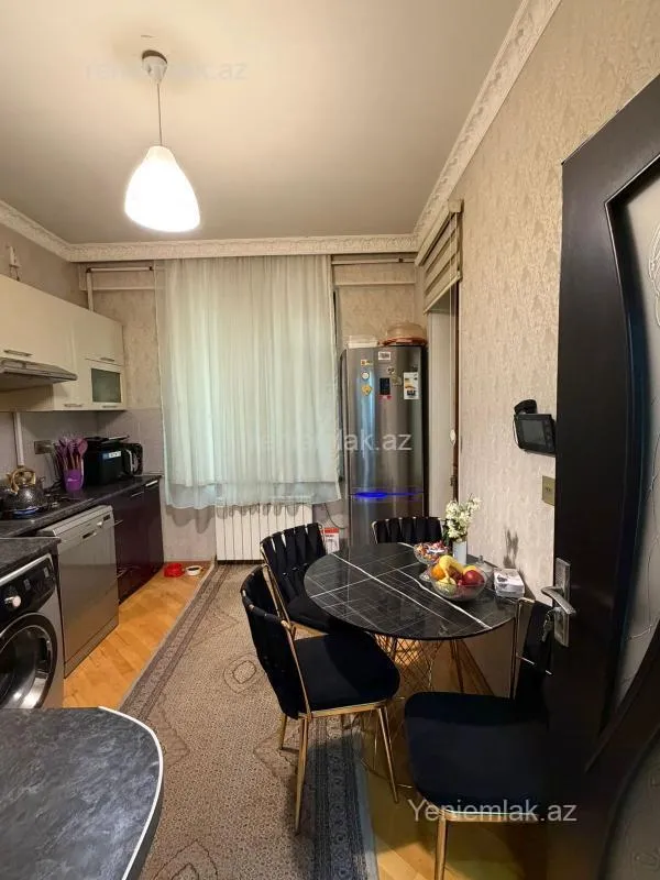 Satılır 4 otaqlı yeni tikili 135 m²