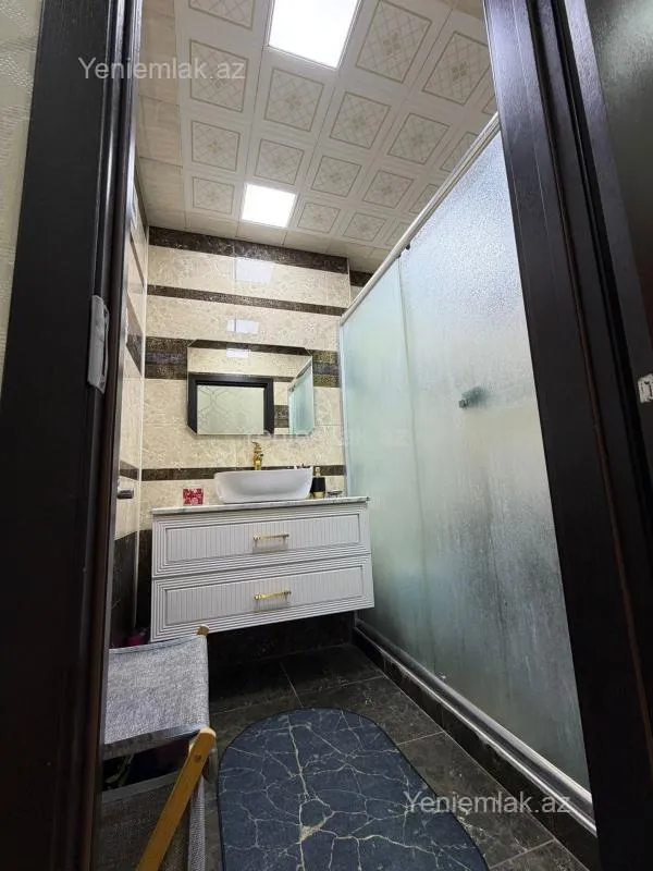 Satılır 4 otaqlı yeni tikili 135 m²