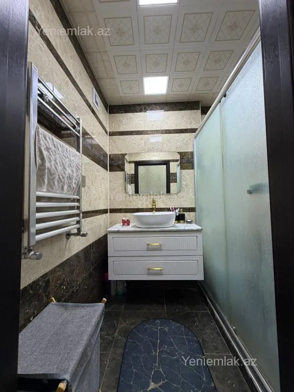 Satılır 4 otaqlı yeni tikili 135 m²