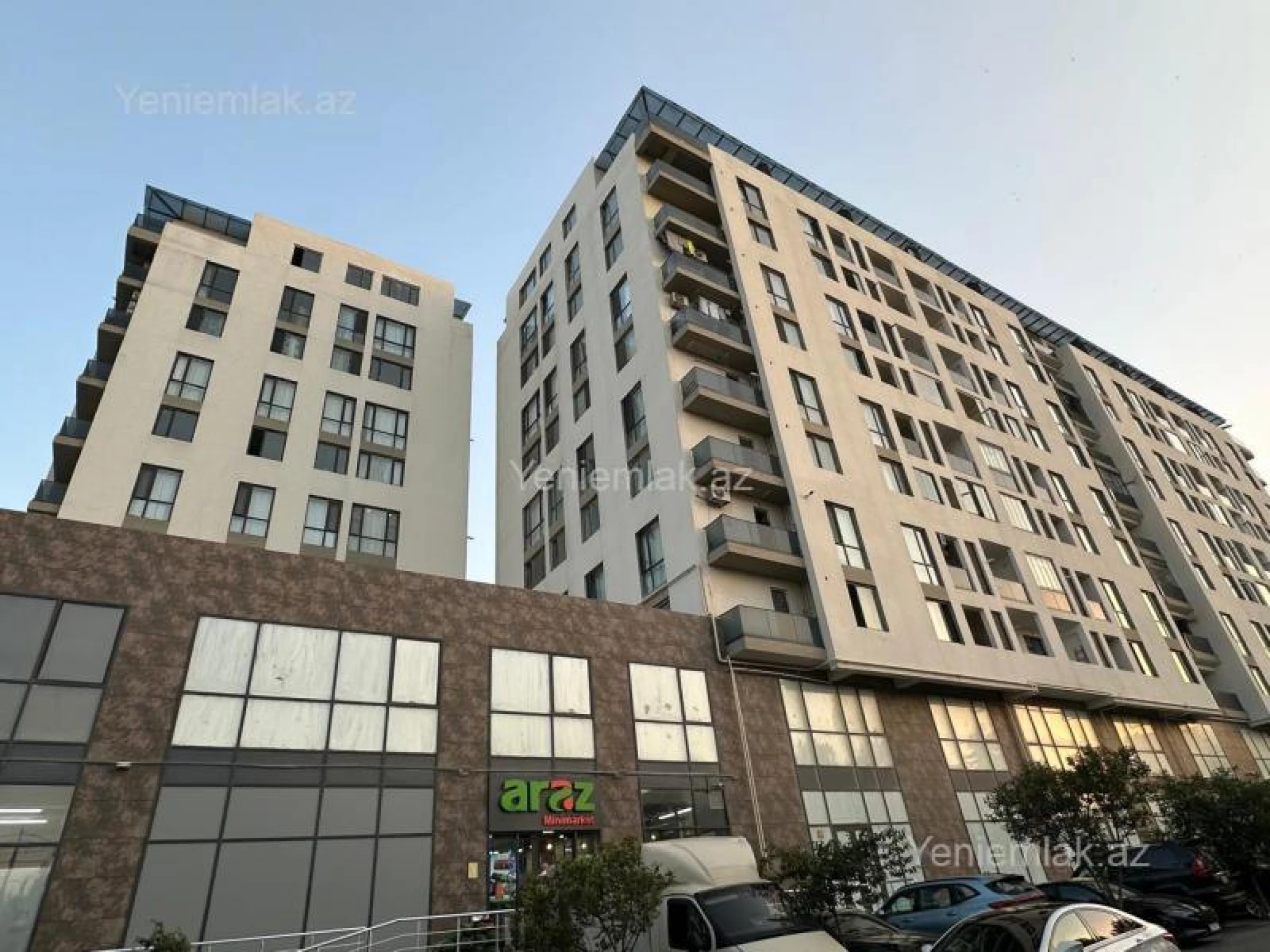 Satılır 3 otaqlı yeni tikili 82 m²