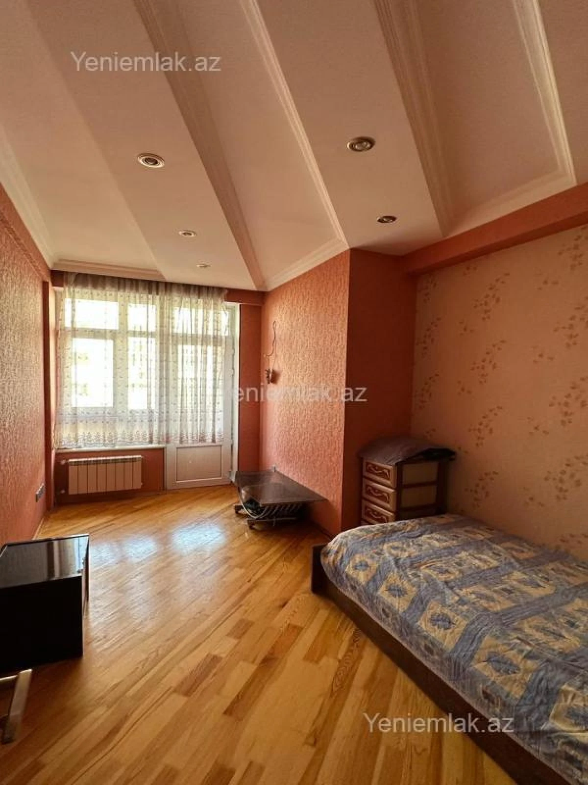Satılır 3 otaqlı yeni tikili 90 m²