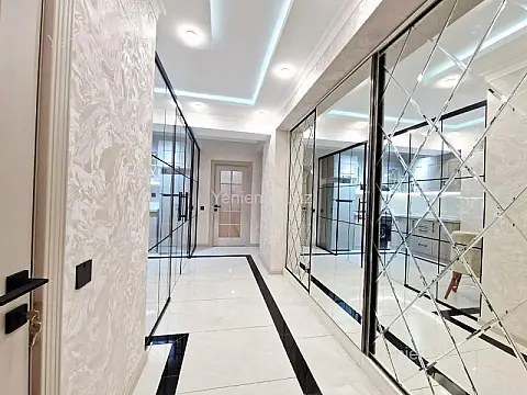 Satılır 3 otaqlı yeni tikili 74 m²