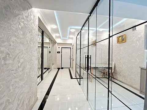 Satılır 3 otaqlı yeni tikili 74 m²