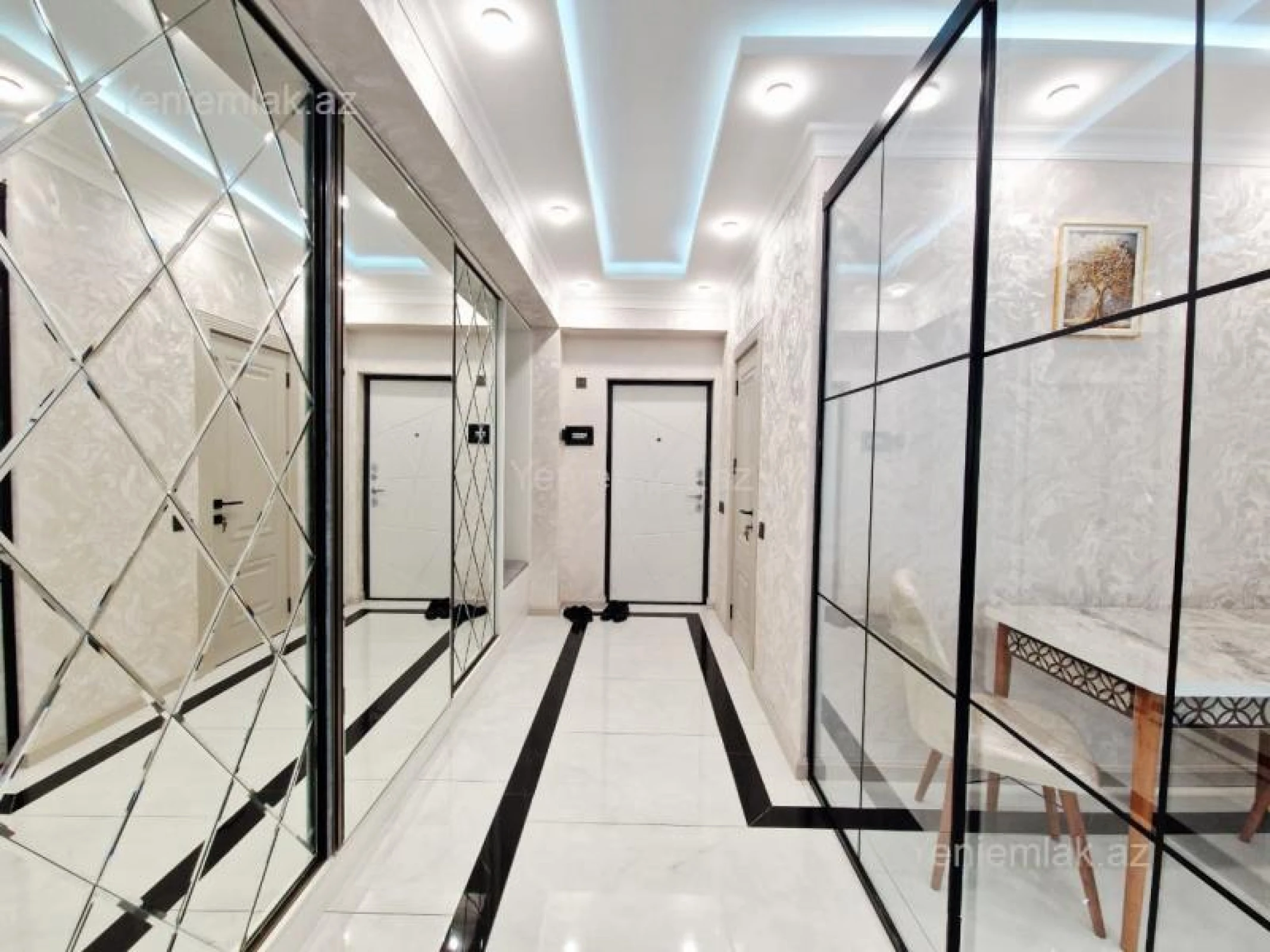 Satılır 3 otaqlı yeni tikili 74 m²