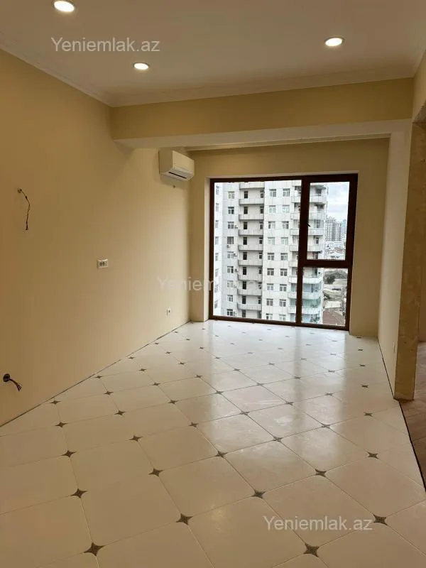Satılır 4 otaqlı yeni tikili 190 m²