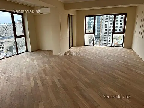 Satılır 4 otaqlı yeni tikili 190 m²