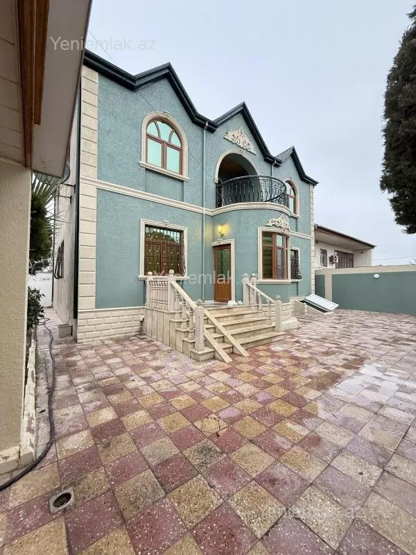 Satılır 6 otaqlı həyət evi 250 m²