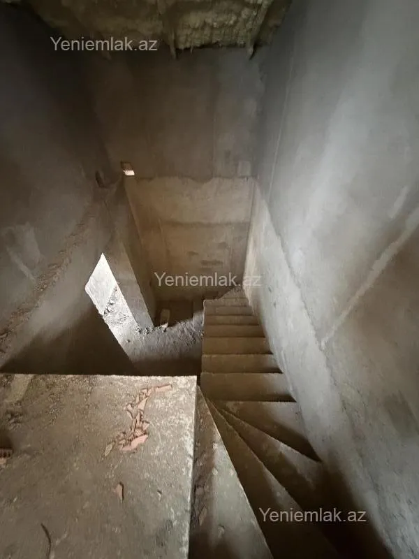 Satılır 4 otaqlı yeni tikili 110 m²