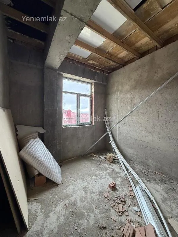Satılır 4 otaqlı yeni tikili 110 m²