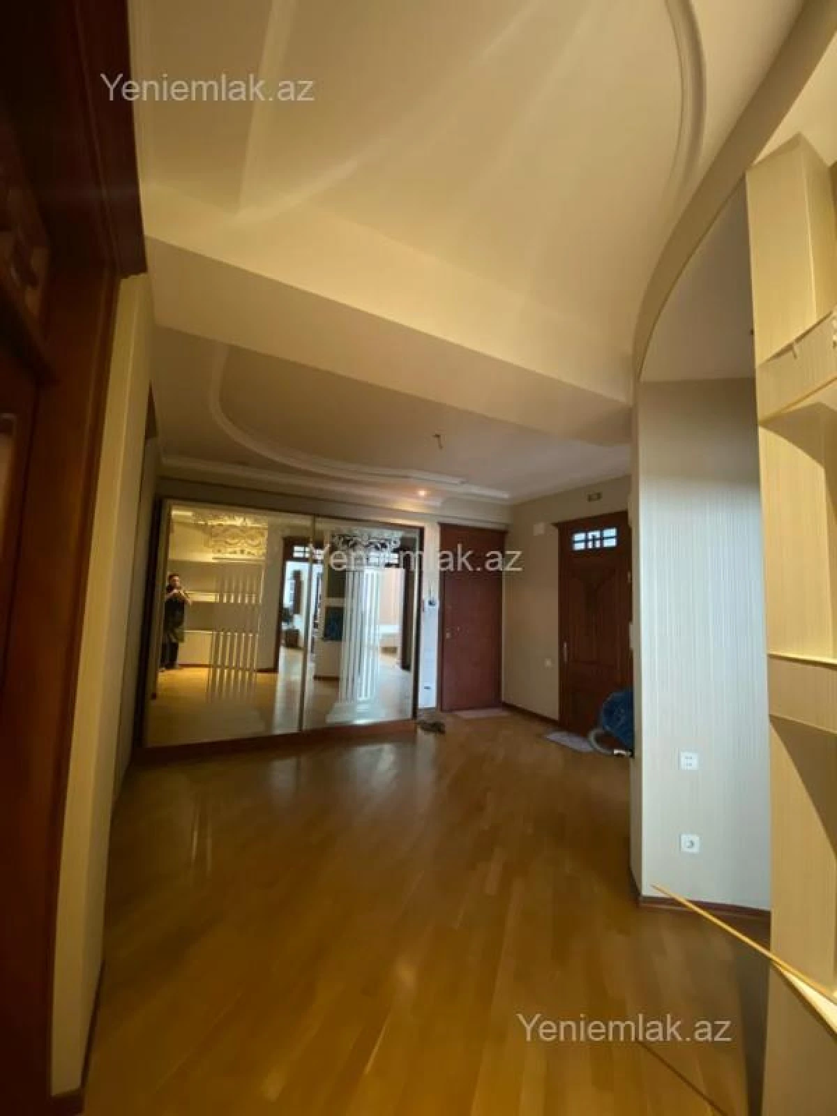 Satılır 3 otaqlı yeni tikili 145 m²