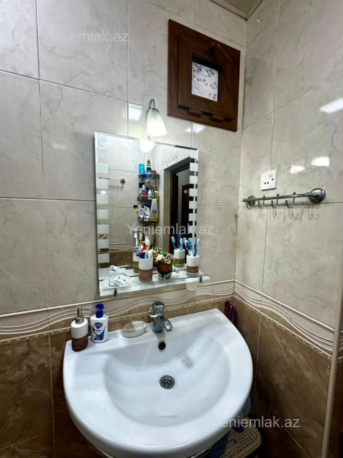 Satılır 3 otaqlı köhnə tikili 60 m²