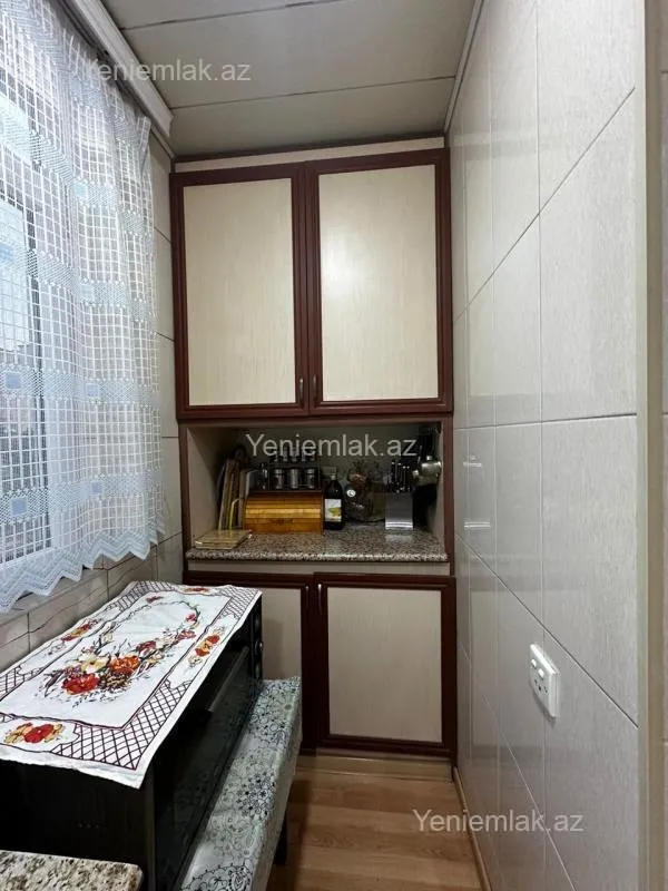 Satılır 3 otaqlı köhnə tikili 60 m²