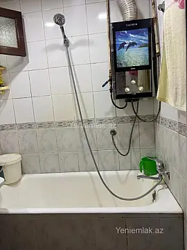 Satılır 3 otaqlı köhnə tikili 62 m²