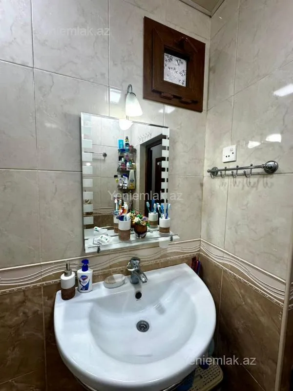 Satılır 3 otaqlı köhnə tikili 65 m²