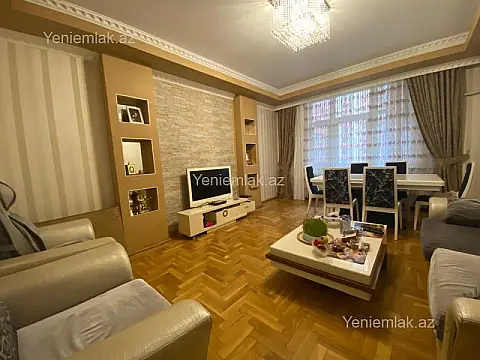 Satılır 3 otaqlı yeni tikili 125 m²