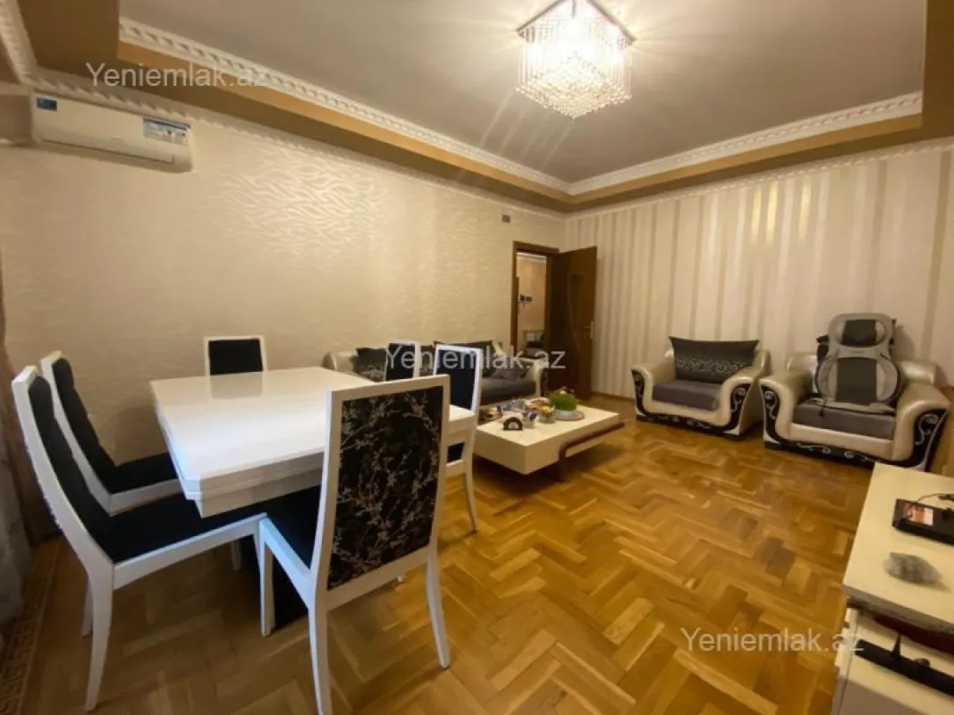 Satılır 3 otaqlı yeni tikili 125 m²