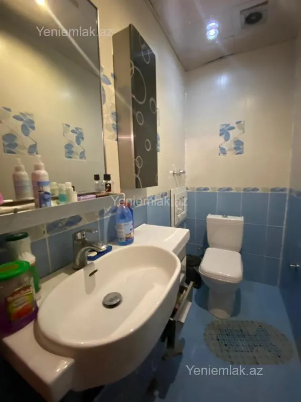 Satılır 3 otaqlı yeni tikili 125 m²