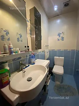 Satılır 3 otaqlı yeni tikili 125 m²