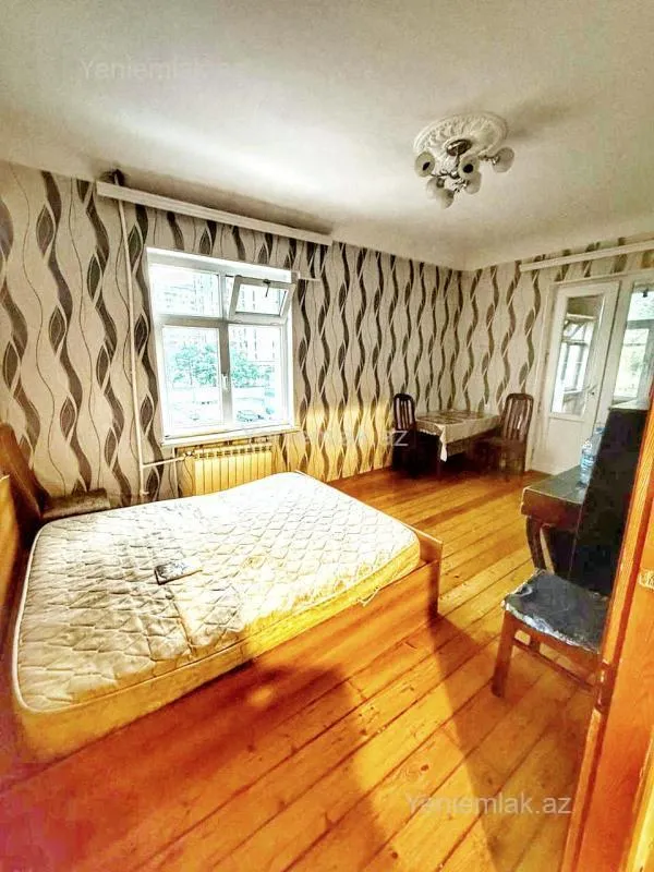 Satılır 2 otaqlı köhnə tikili 40 m²
