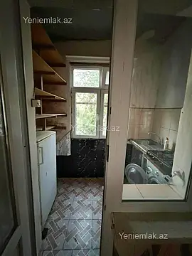 Satılır 2 otaqlı köhnə tikili 40 m²