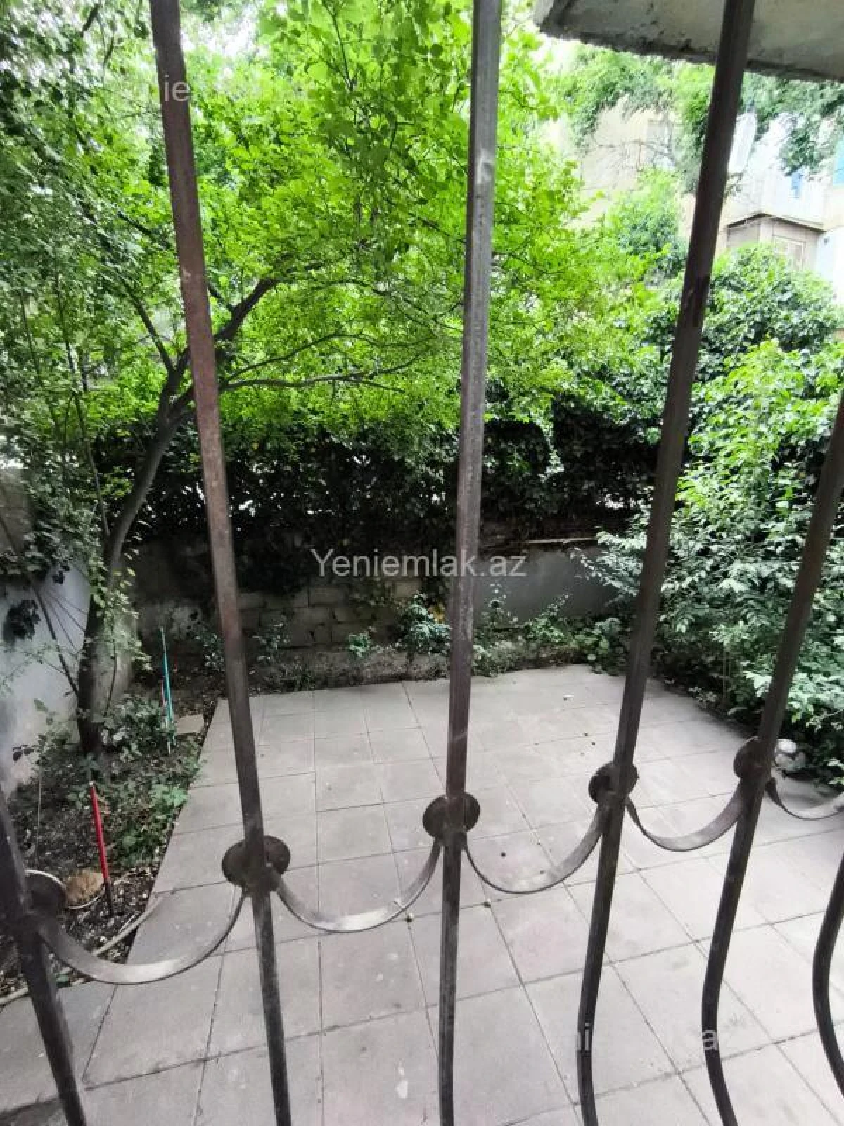 Satılır 1 otaqlı köhnə tikili 35 m²