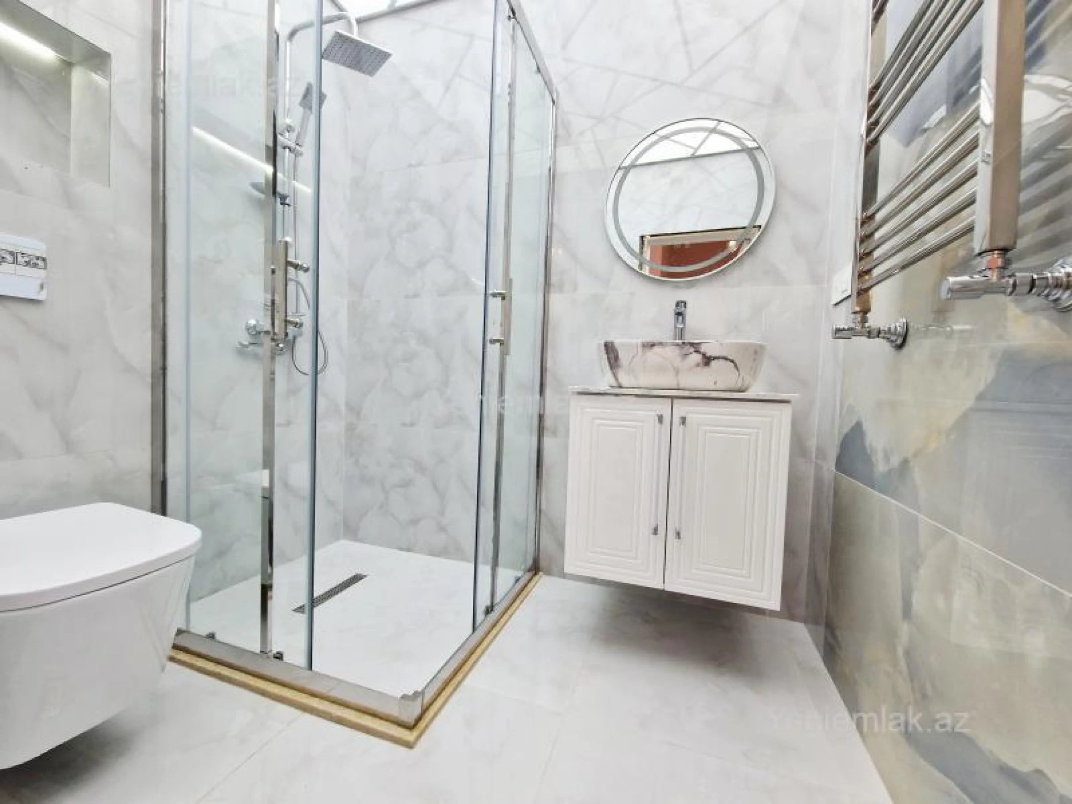 Satılır 3 otaqlı yeni tikili 127 m²