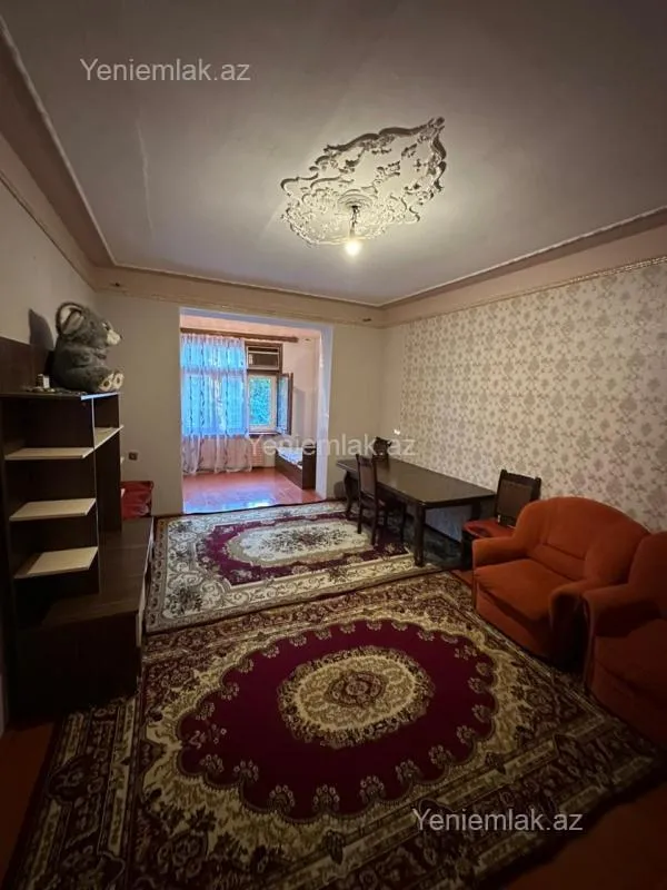 Satılır 3 otaqlı köhnə tikili 85 m²