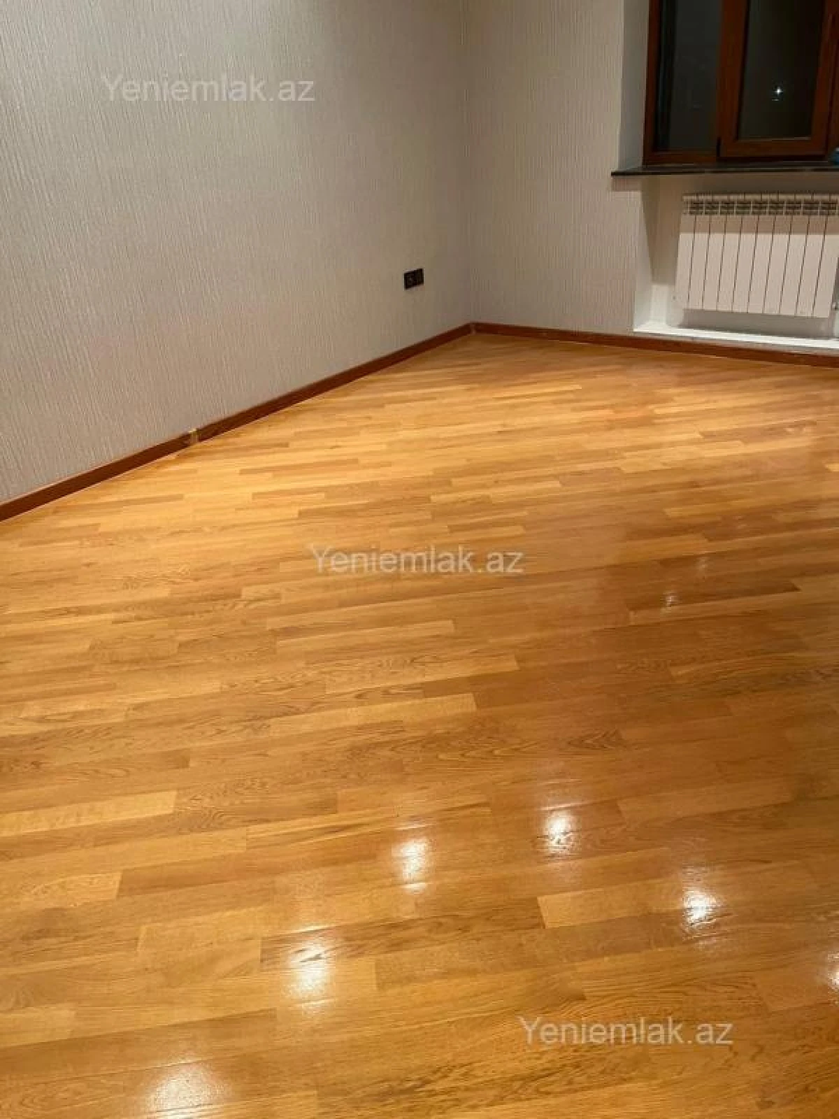 Satılır 6 otaqlı həyət evi 656 m²