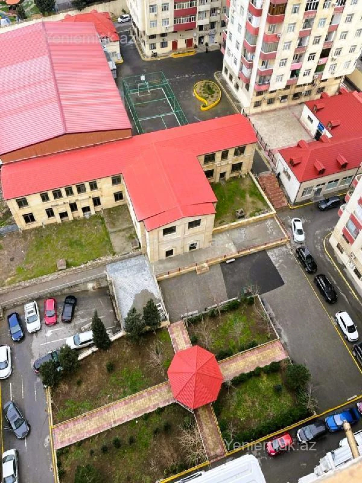 Satılır 3 otaqlı yeni tikili 130 m²