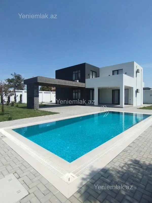 Satılır 4 otaqlı həyət evi 300 m²