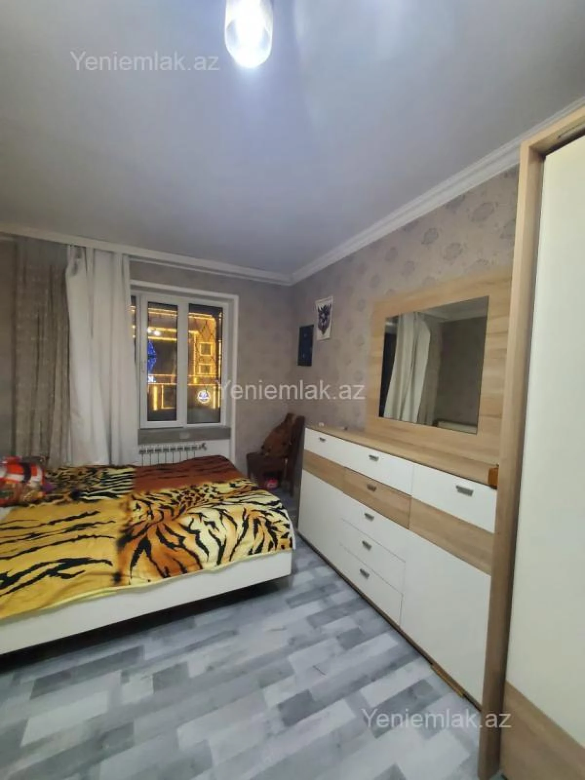 Satılır 3 otaqlı köhnə tikili 70 m²