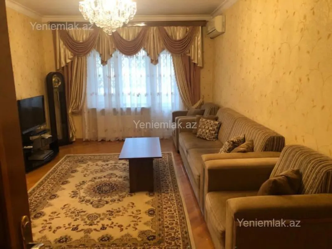 Satılır 4 otaqlı köhnə tikili 95 m²