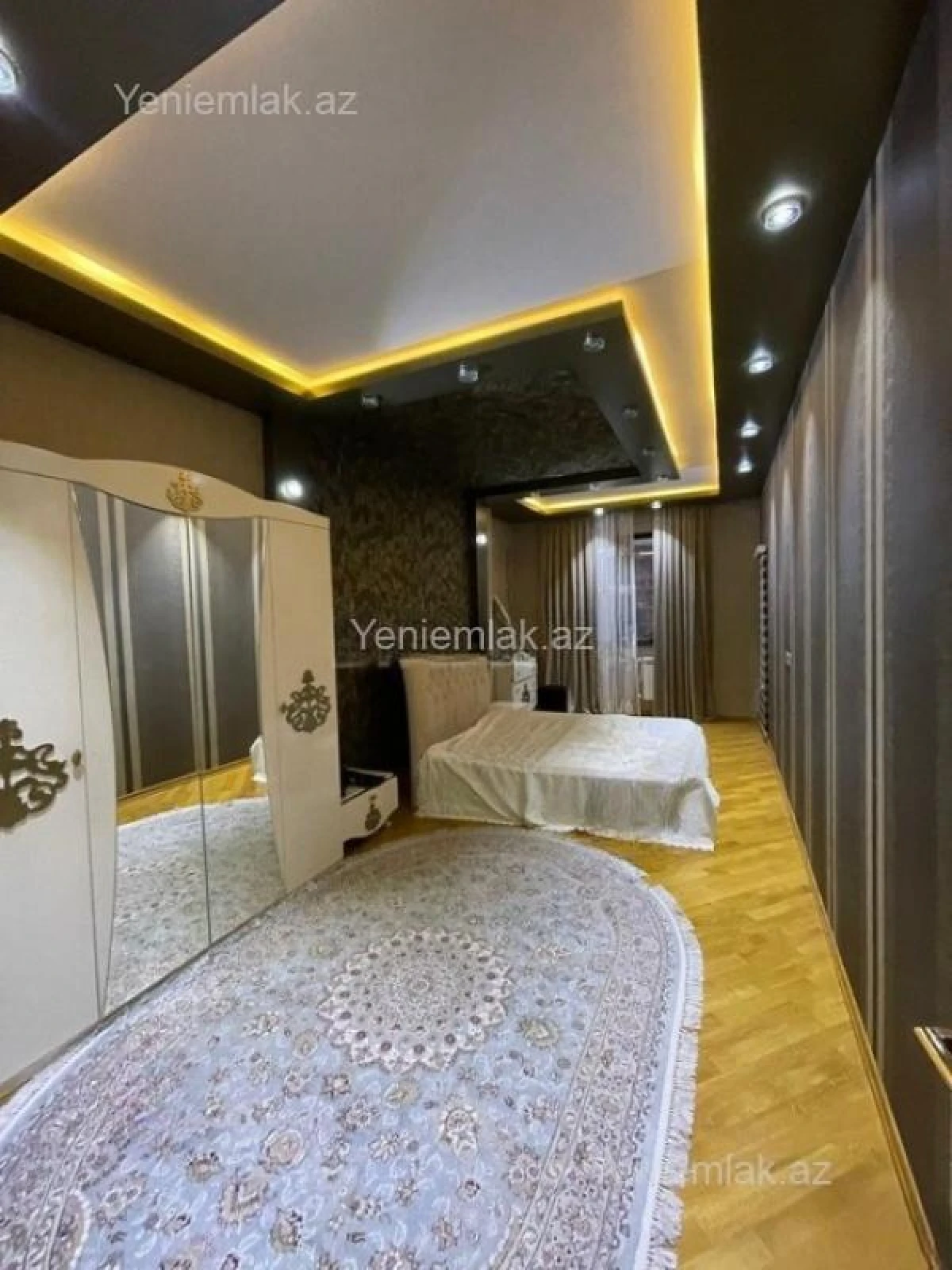 Satılır 3 otaqlı yeni tikili 125 m²