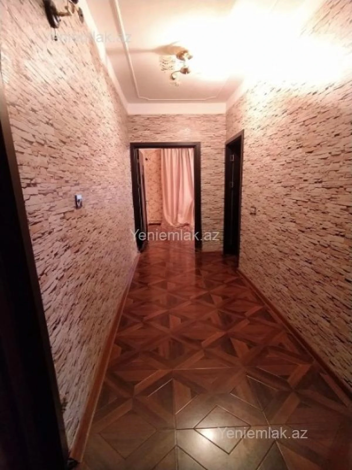 Satılır 2 otaqlı köhnə tikili 40 m²