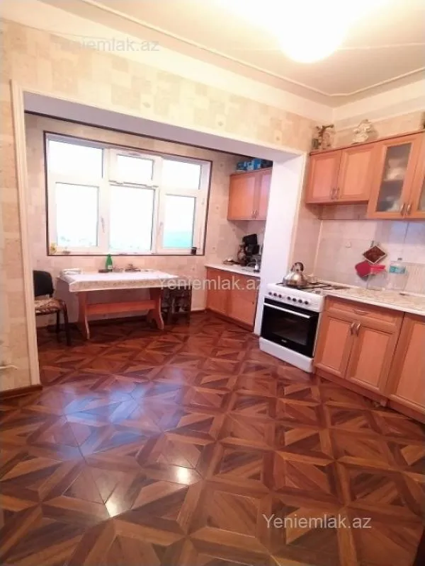 Satılır 2 otaqlı köhnə tikili 40 m²